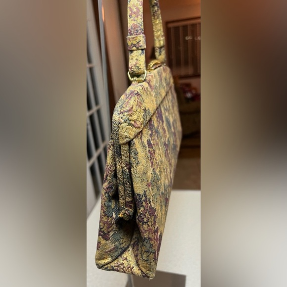 VINTAGE: Crown Lewis | floral brocade tapestry handbag. - Picture 11 of 16